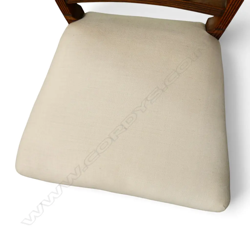 ANTIQUE CHAIR Image 1++