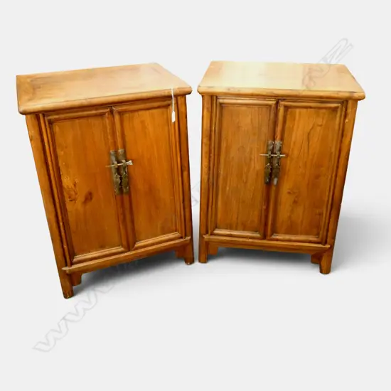 2  ORIENTAL CABINETS 560x400x780mm