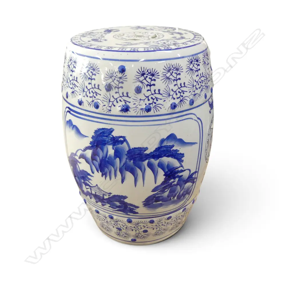 ORIENTAL B/W GARDEN STOOL H.390mm Image 1++