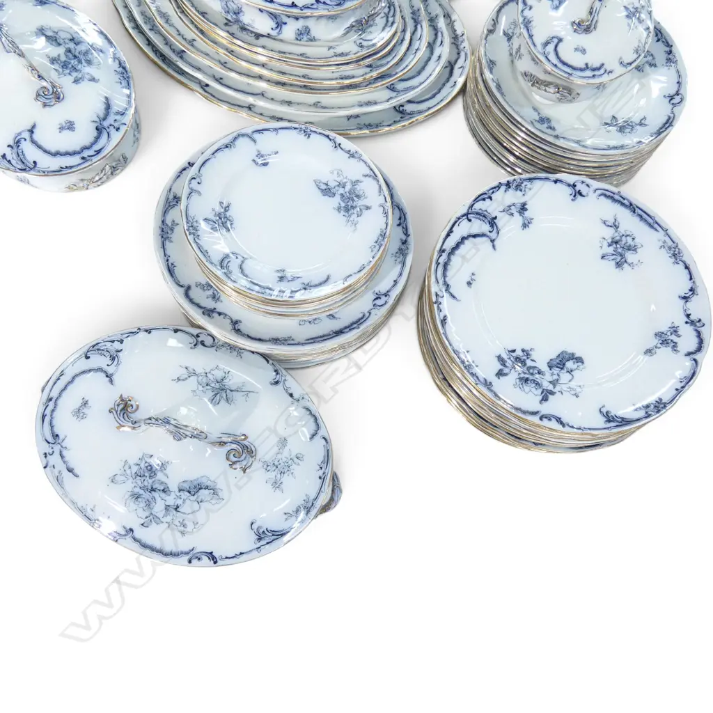 ROYAL DOULTON BURSLEM PART DINNER SERVICE... Image 1++