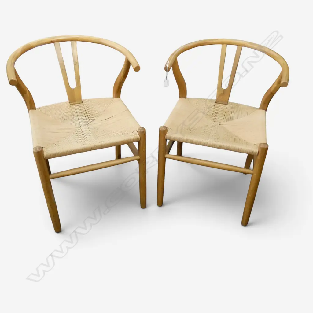 PR WISHBONE CHAIRS Image 1++