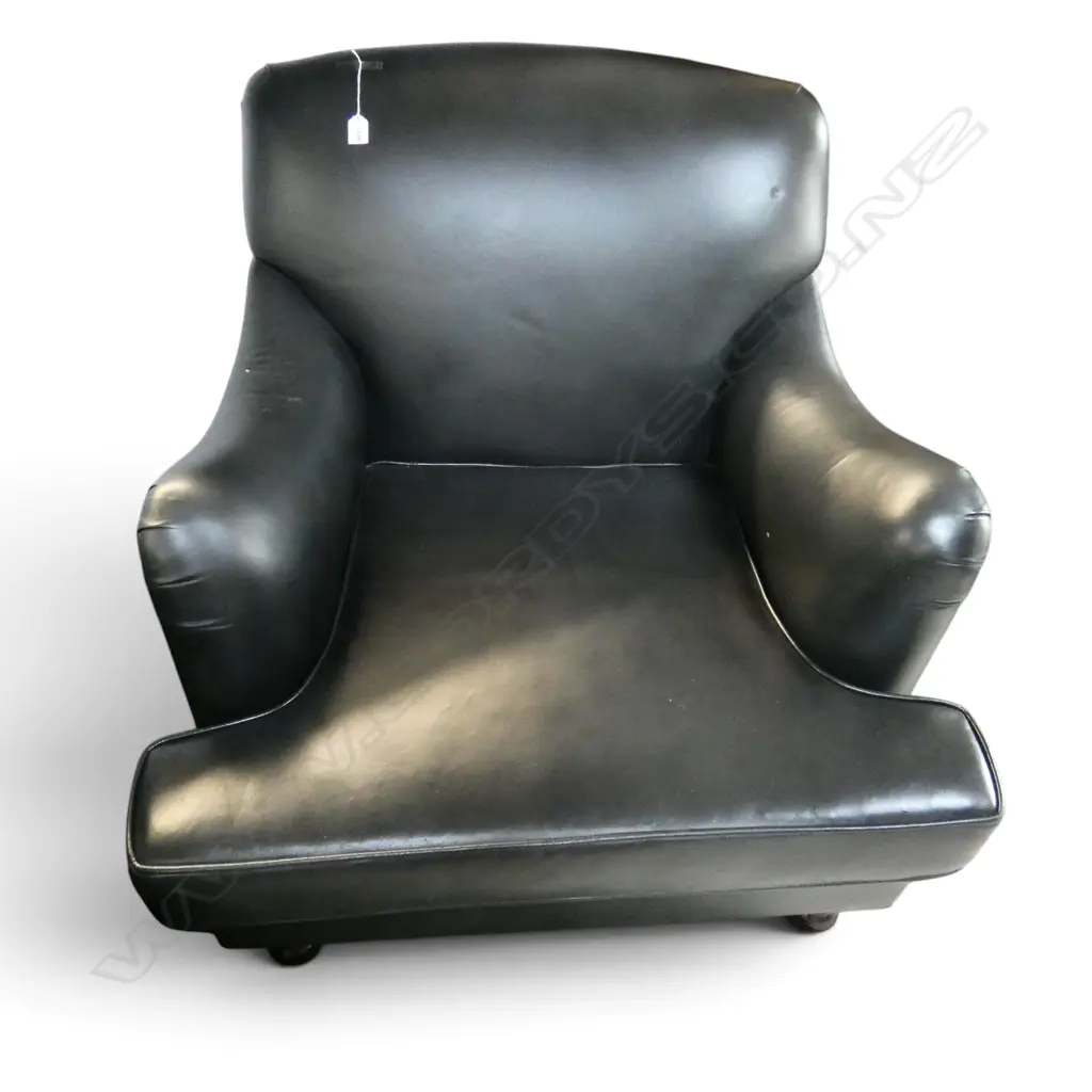 PAIR OF BLACK LEATHER DESIGNER ARMCHAIRS, TWO GREY WOOL CUSHIONS Image 1++