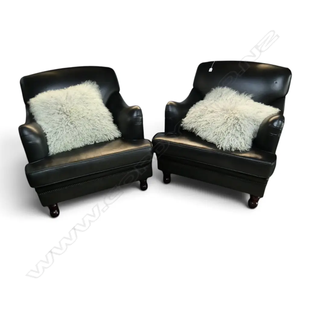 PAIR OF BLACK LEATHER DESIGNER ARMCHAIRS, TWO GREY WOOL CUSHIONS Image 1++