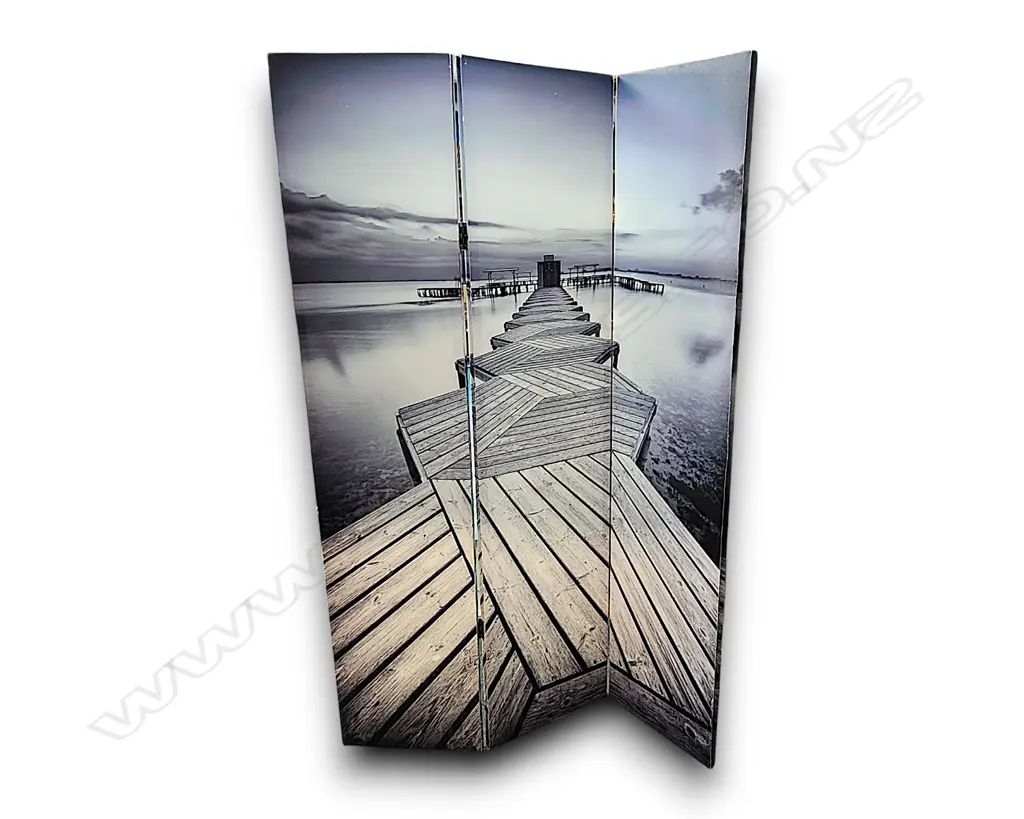 THREE-PANEL FOLDING ROOM DIVIDER FEATURING A BLACK-AND-WHITE CANVAS PRINT OF A WOODEN PIER 1800H x 1220 Image 1++