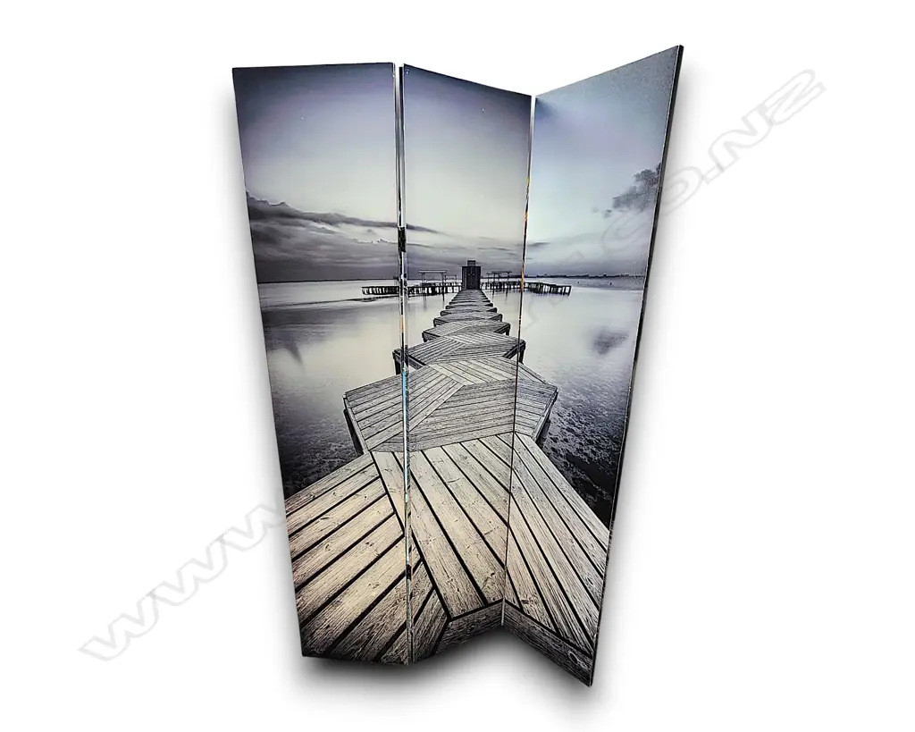 THREE-PANEL FOLDING ROOM DIVIDER FEATURING A BLACK-AND-WHITE CANVAS PRINT OF A WOODEN PIER 1800H x 1220 Image 1++