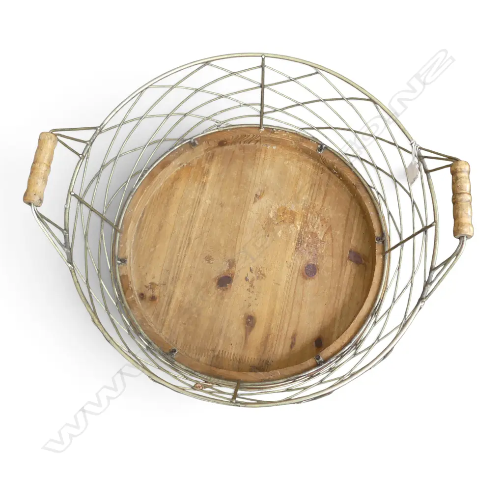 BASKET ON STAND. H.700MM Image 1++