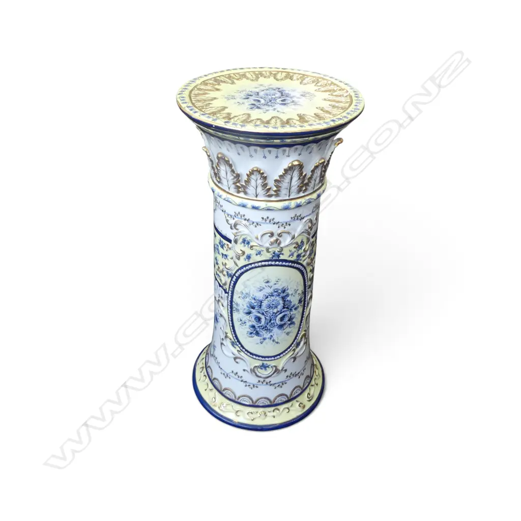 GOLD TREASURE HAND PAINTED  PORCELAIN PEDESTAL 640mm (H) Image 1++