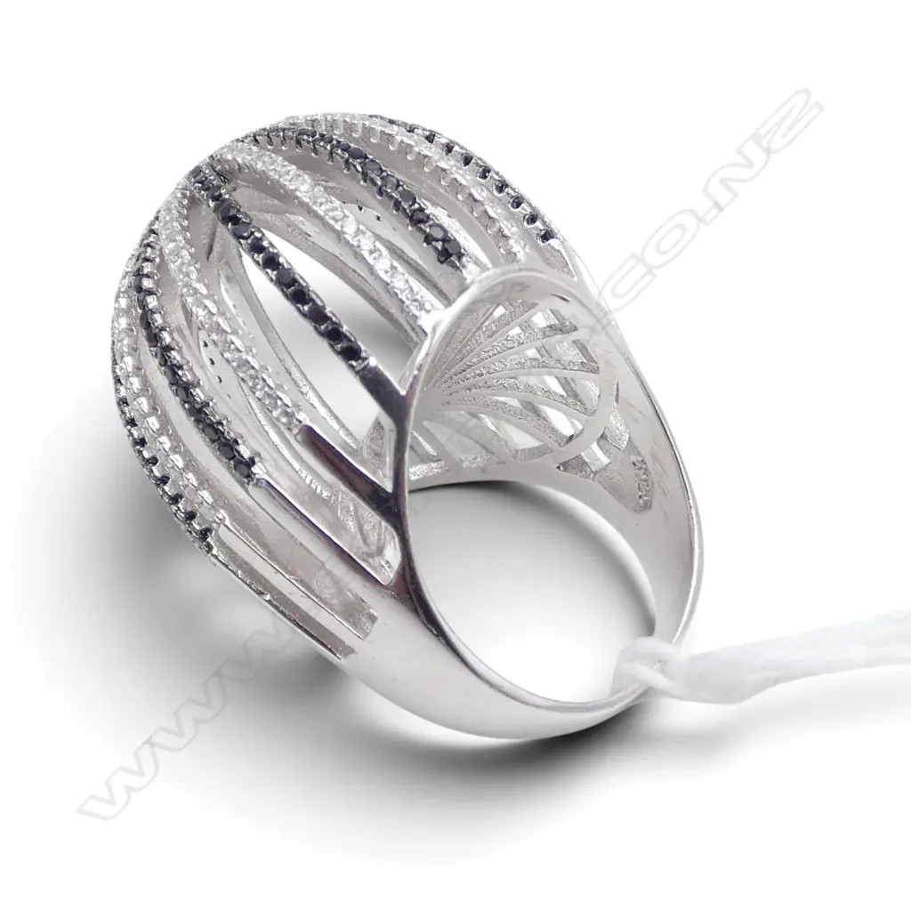 SILVER & CZS DESIGNER RING SIZE N Image 1++