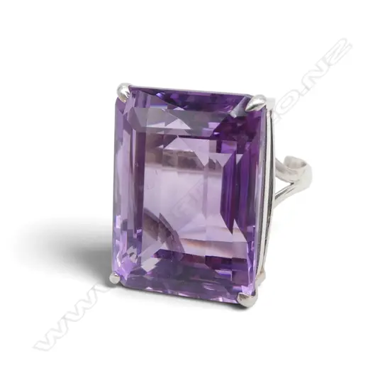 SILVER LRG EMERALD CUT AMETHYST RING SIZE Q