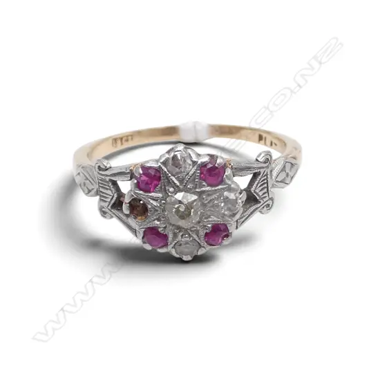 Early 20thC 18ct GOLD RUBY? & DIAMOND CLUSTER RING 1 diamond absent 2.6gms SIZE N