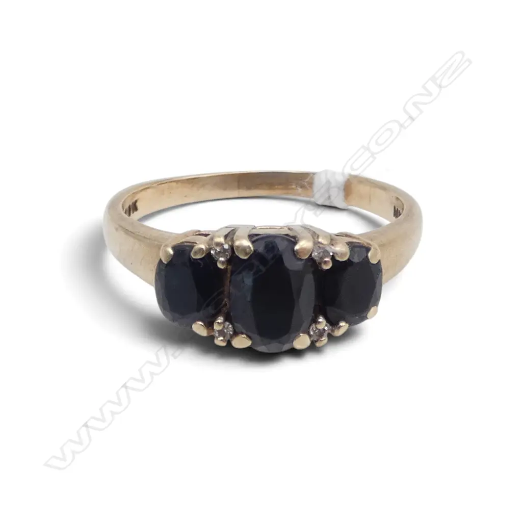 9ct YELLOW GOLD 4 SAPPHIRE + TINY DIAMOND RING wear to sides 4gms SIZE S Image 1++