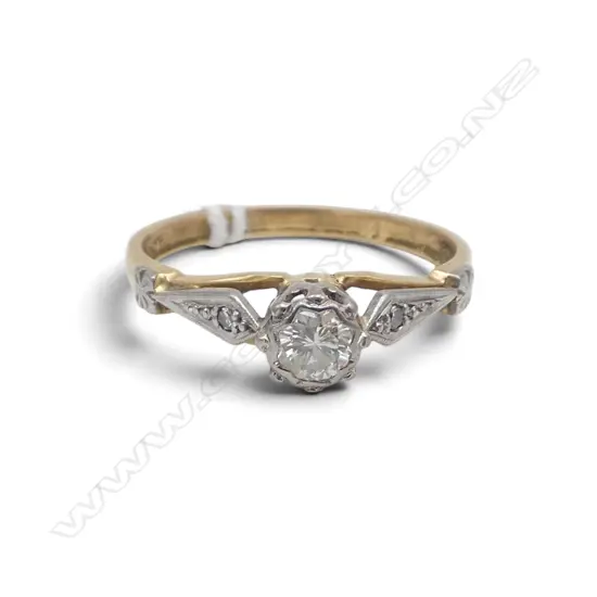 18ct GOLD & palladium top DIAMOND SOLITAIRE RING 3gms SIZE Q