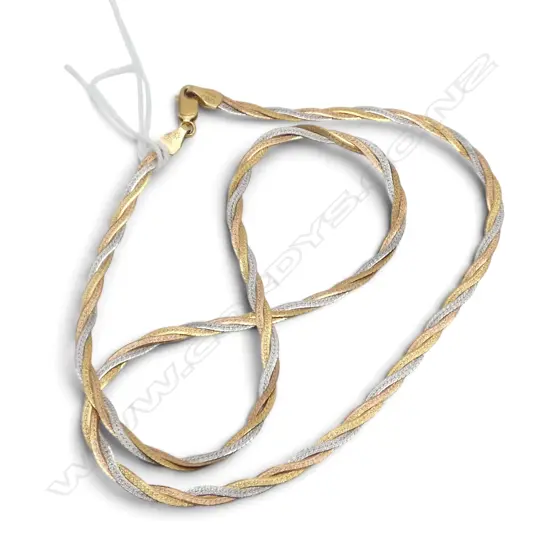 18ct WHITE & YELLOW GOLD ITALIAN triple flat strand NECKLACE. L.440mm. 6.1gms