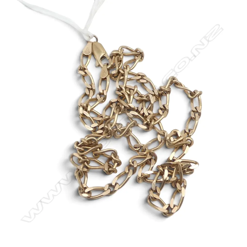 9ct YELLOW GOLD FLAT CURB LINK NECK NZ made CHAIN. L.500mm 12.26gns Image 1++