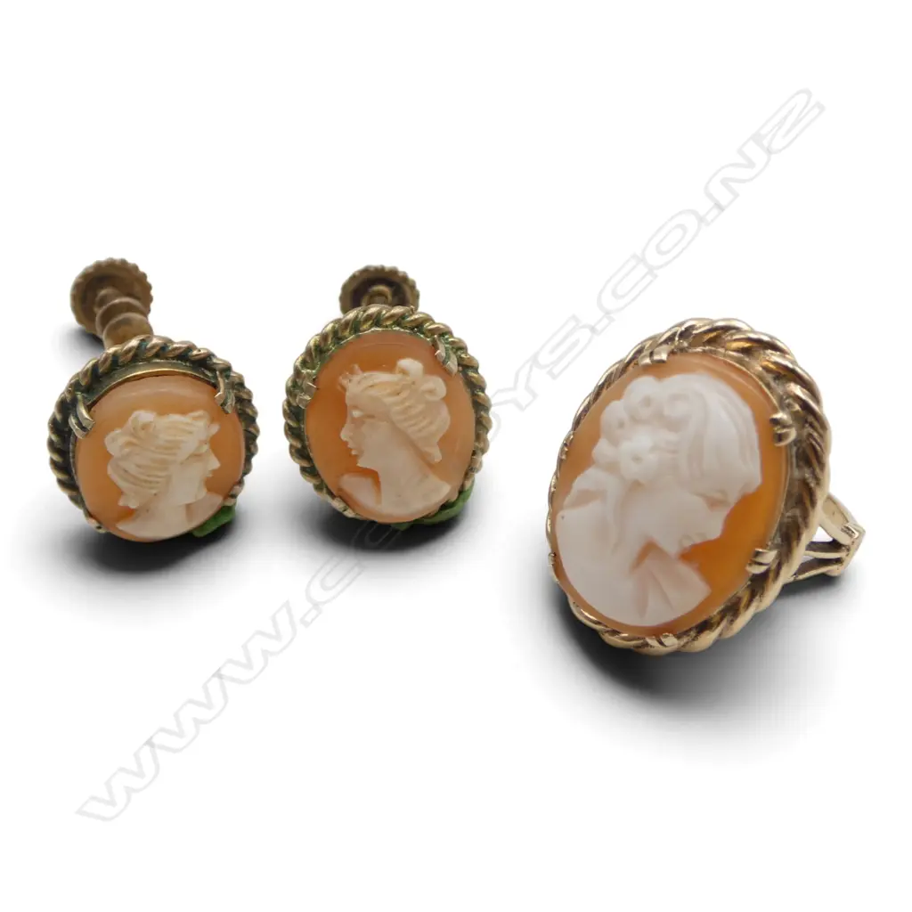 VINTAGE 9ct GOLD & CAMEO RING  size k1/2 & EARRING SET w r/gold fittings 8.48gms Image 1++