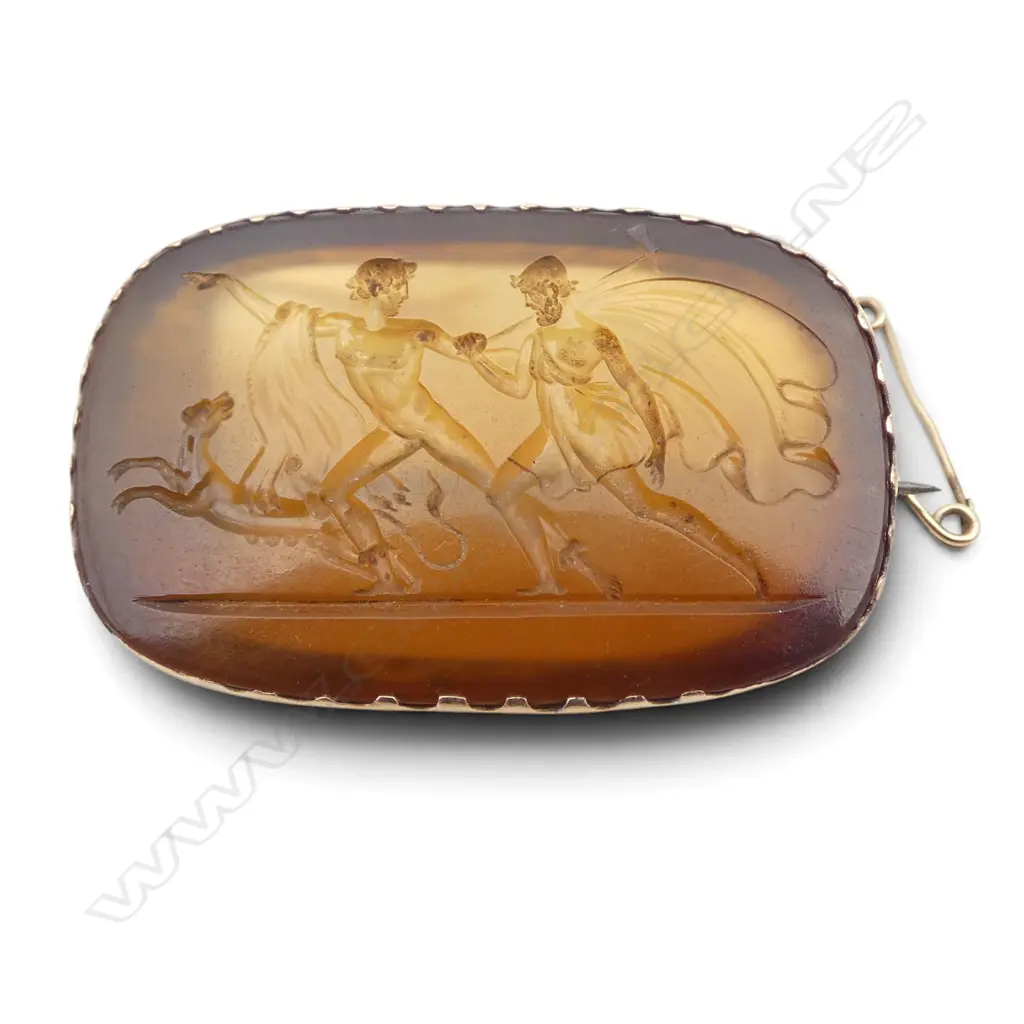 ANTIQUE 12ct GOLD & INTAGLIO AGATE BROOCH 9.78gms REPAIRS TO BACK Image 1++