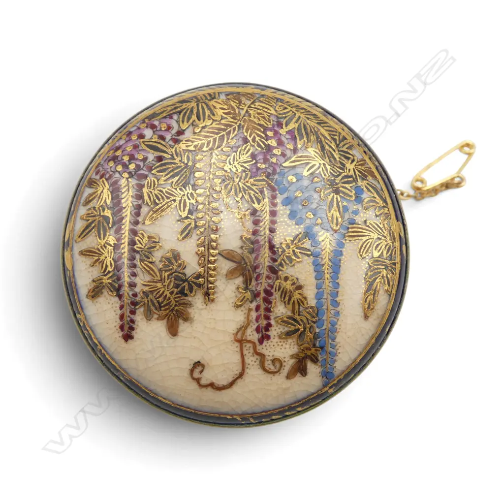 OLD JAPANESE MEJI SATSUMA BROOCH wisteria painted & gilded. Dia.50mm Image 1++