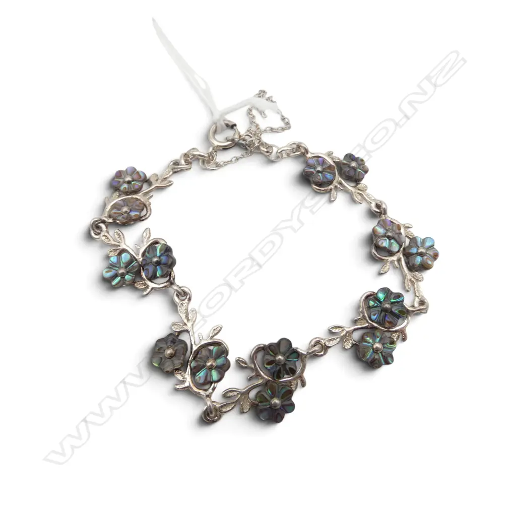 S/SILVER BRACELET WITH PAUA FLOWERS 12.4GMS Image 1++