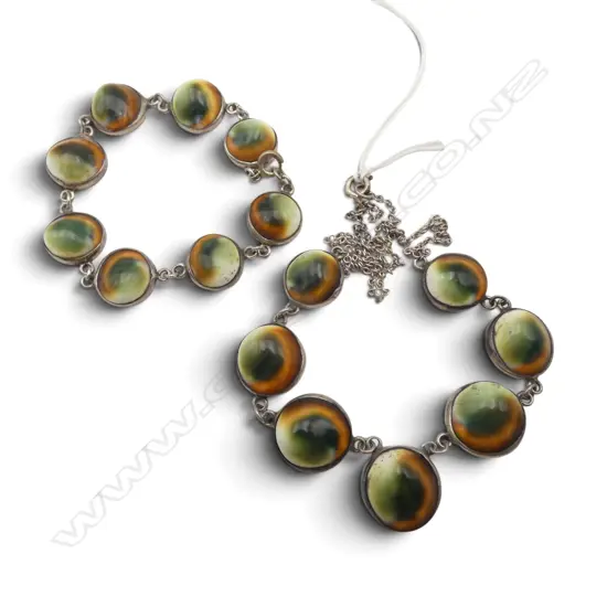 NZ SILVER & CATS EYE SHELL NECKLACE & BRACELET 47.7GMS TOTAL WIEGHT