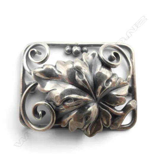 ART NOUVEAU DANISH 830 SILVER LEAF BROOCH MAKER BERNARD HERTZ 10GMS