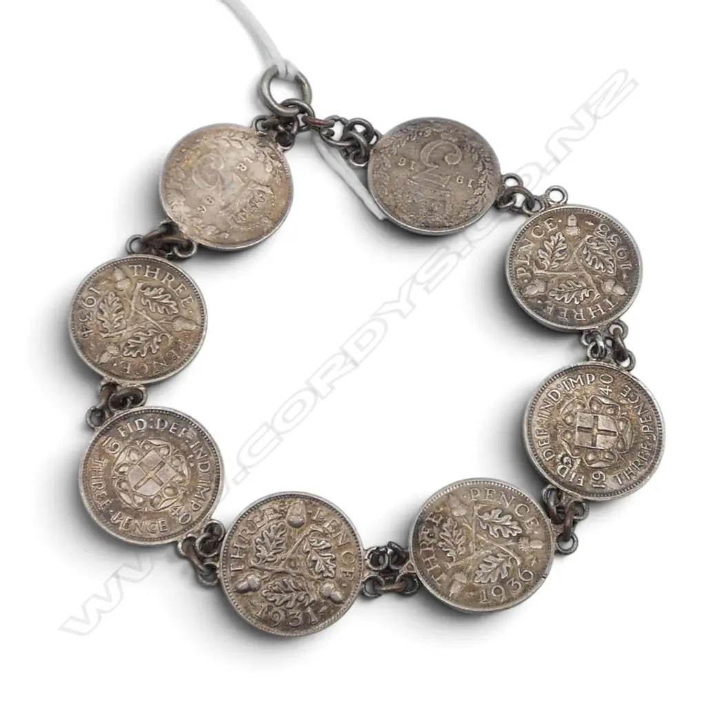 ENGLISH 8 3d SILVER COIN BRACLET 13gms Image 1++