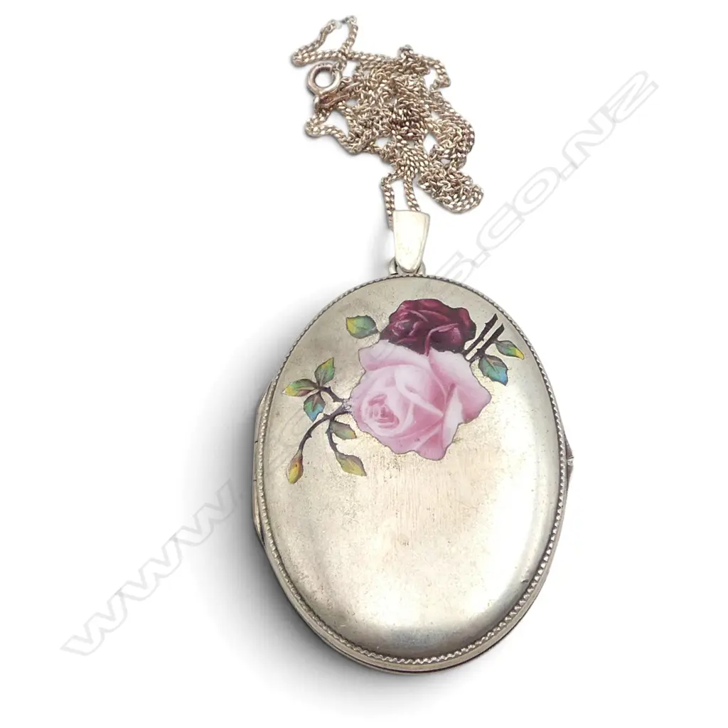 LARGE ROSE ENAMELED LOCKET ON S/SILVER CHAIN Image 1++