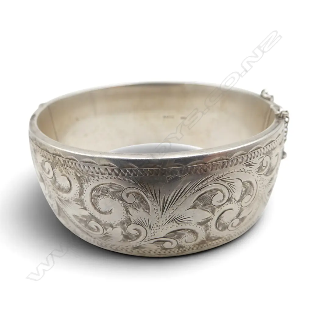 VINTAGE WIDE SILVER HALF ENGRAVED BRACELET by H & S. 42gms. Image 1++