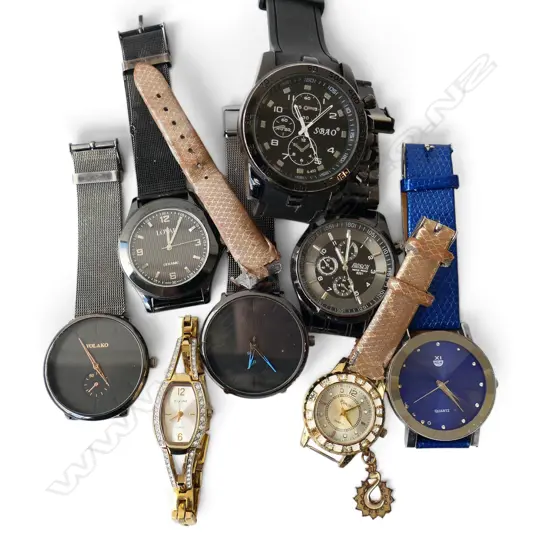 BAG OF ASST. CONTEMPORARY WATCHES