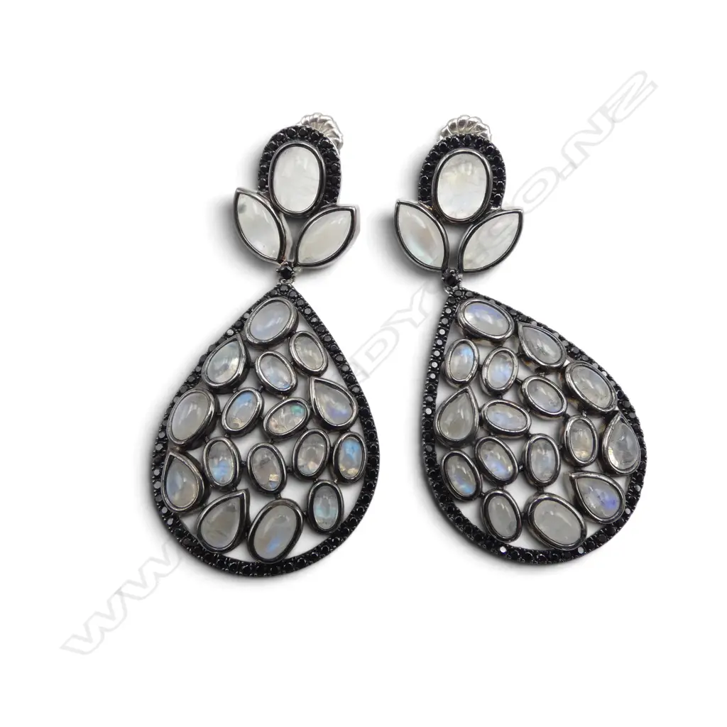 PR STG SILVER, LABRADORITE & BLACK DIAMOND EARRINGS Image 1++