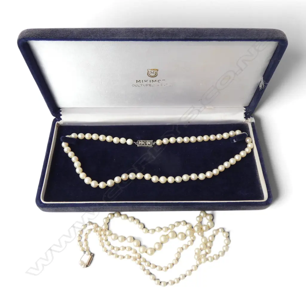 CASED  STRING OF MIKIMOTO PEARLS S/SLIVER CLASP ORIGINAL BOX & ONE OTHER WITH A 9ct CLASP Image 1++