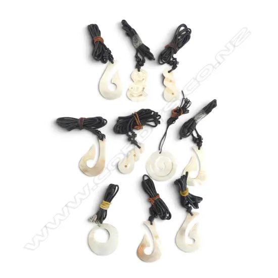 10 MoP PENDANT NECKLACES