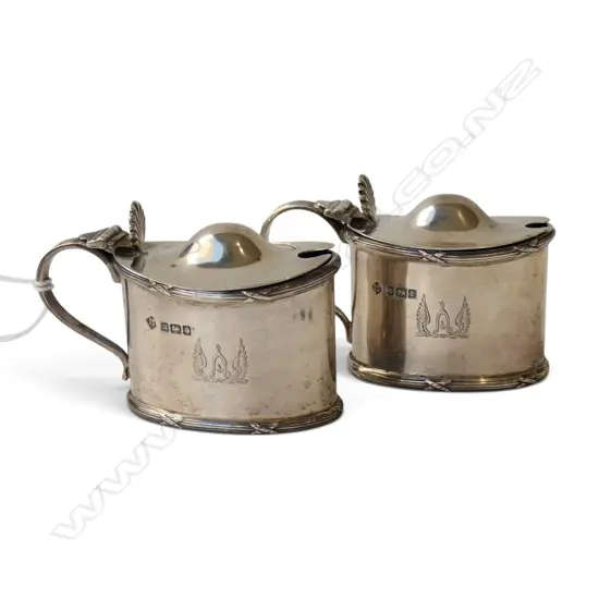 PR STG SILVER SHEFFIELD 1908 MUSTARD POTS silver weight 150gms with blue glass liners