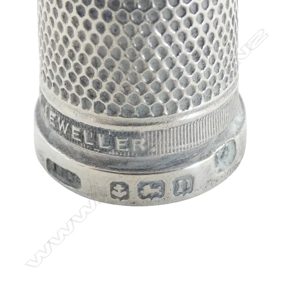 3 STG SILVER THIMBLES one w. b/w enamel 12gms Image 1++