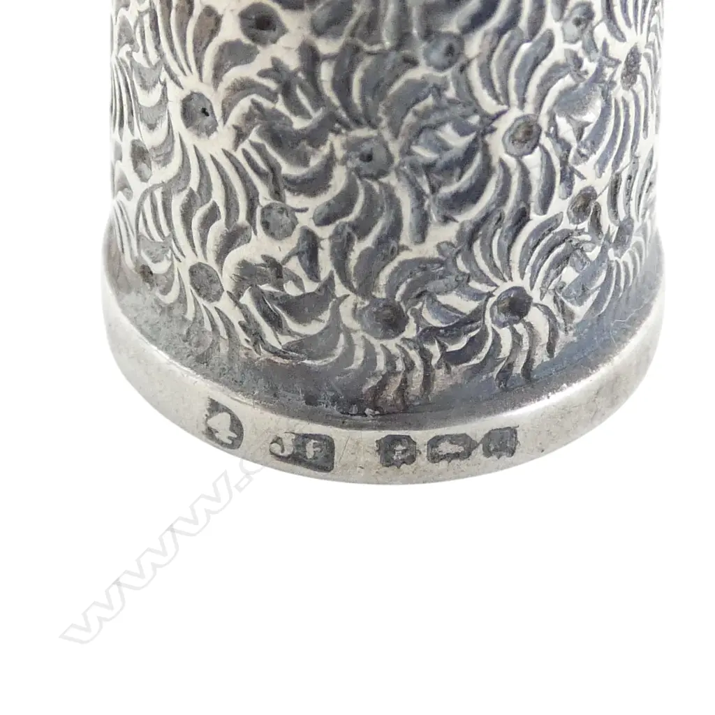 3 STG SILVER THIMBLES 10.7gms Image 1++