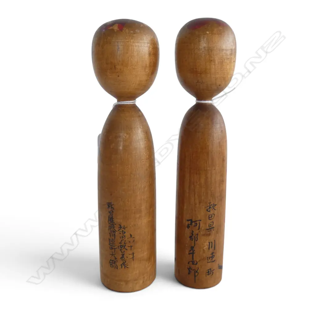 2 JAPANESE 1920's KOKESHI DOLLS, SIGNED, H.245mm Image 1++
