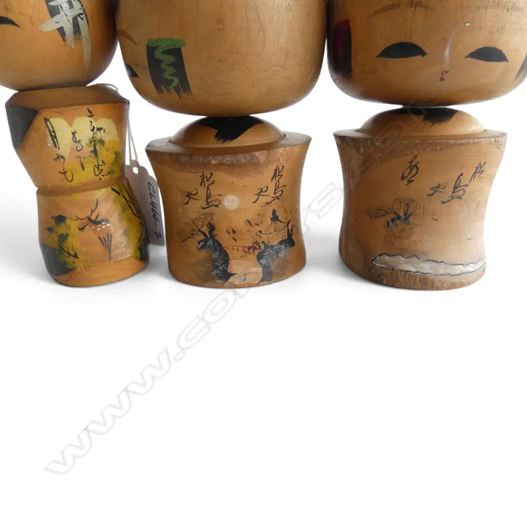 3 VINTAGE JAPANESE NODDING KOKESHI DOLLS, H.120mm Image 1++