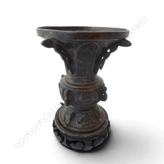 CHINESE BRONZE GU SHAPE VASE H.210mm