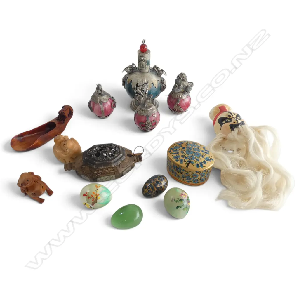 COLLECTION OF 14 MINITURE BOTTLES BOXES WOOD NETSKUKE EGGS ETC Image 1++