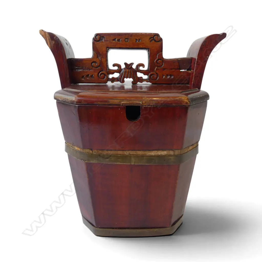 CHINESE LIDDED WOODEN BASKET H.285mm Image 1++