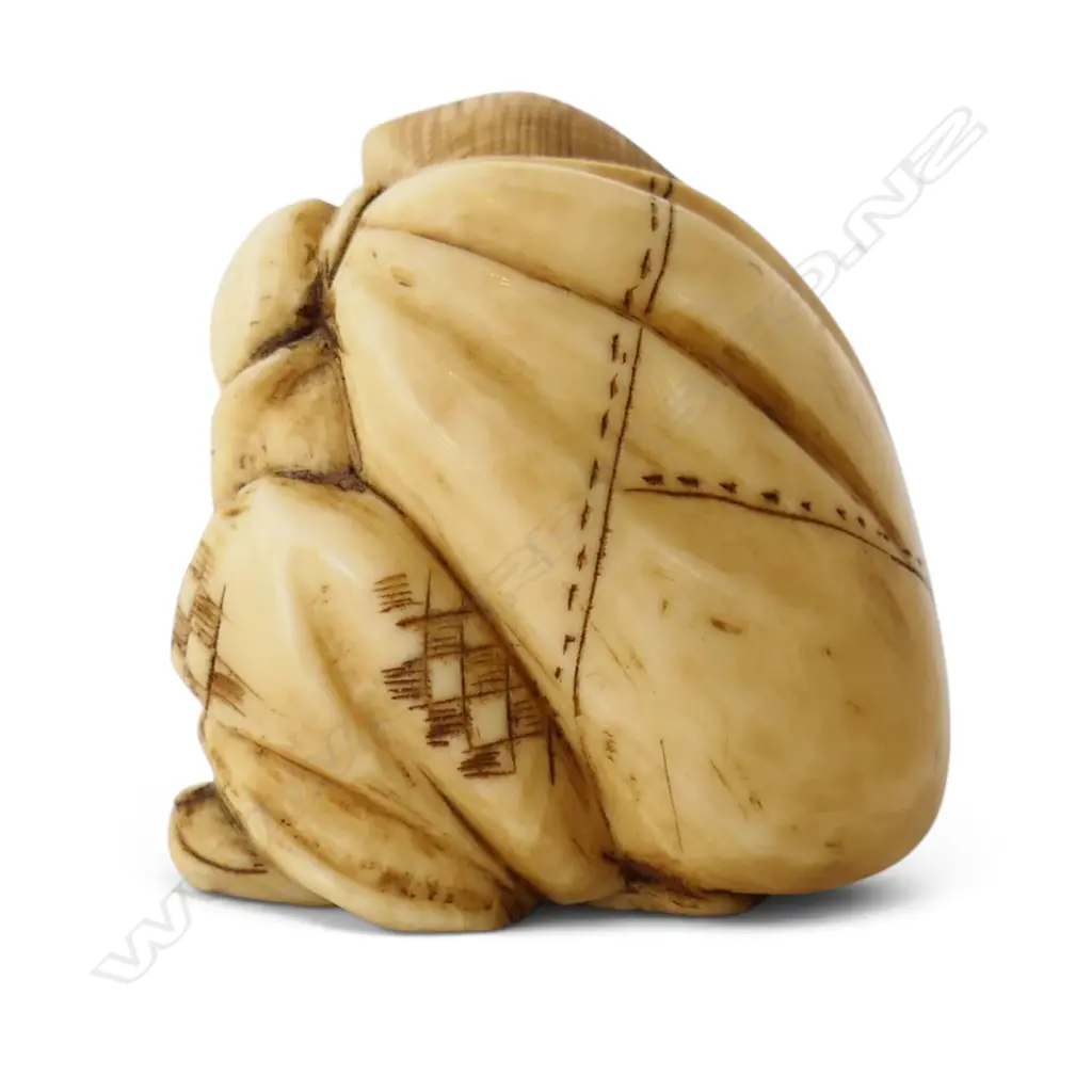 ORIENTAL IVORY NETSUKE, MAN w. SACK H.25mm Image 1++