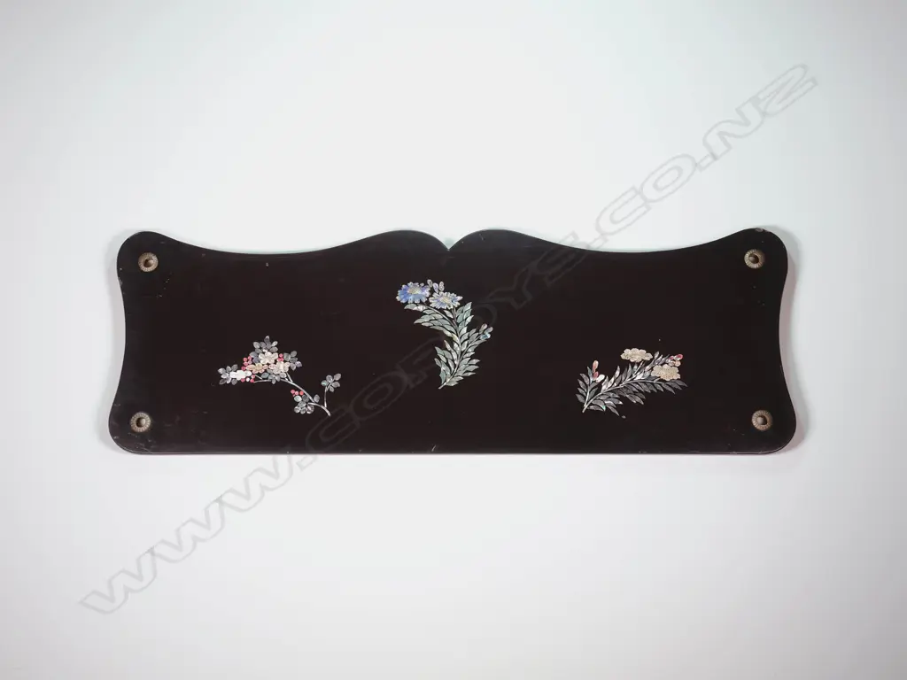 Black lacquer & Mother of pearl inlay panel Image 1++