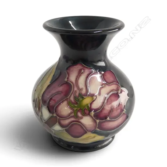 MOORCROFT 'MAGNOLIA' VASE H.95mm