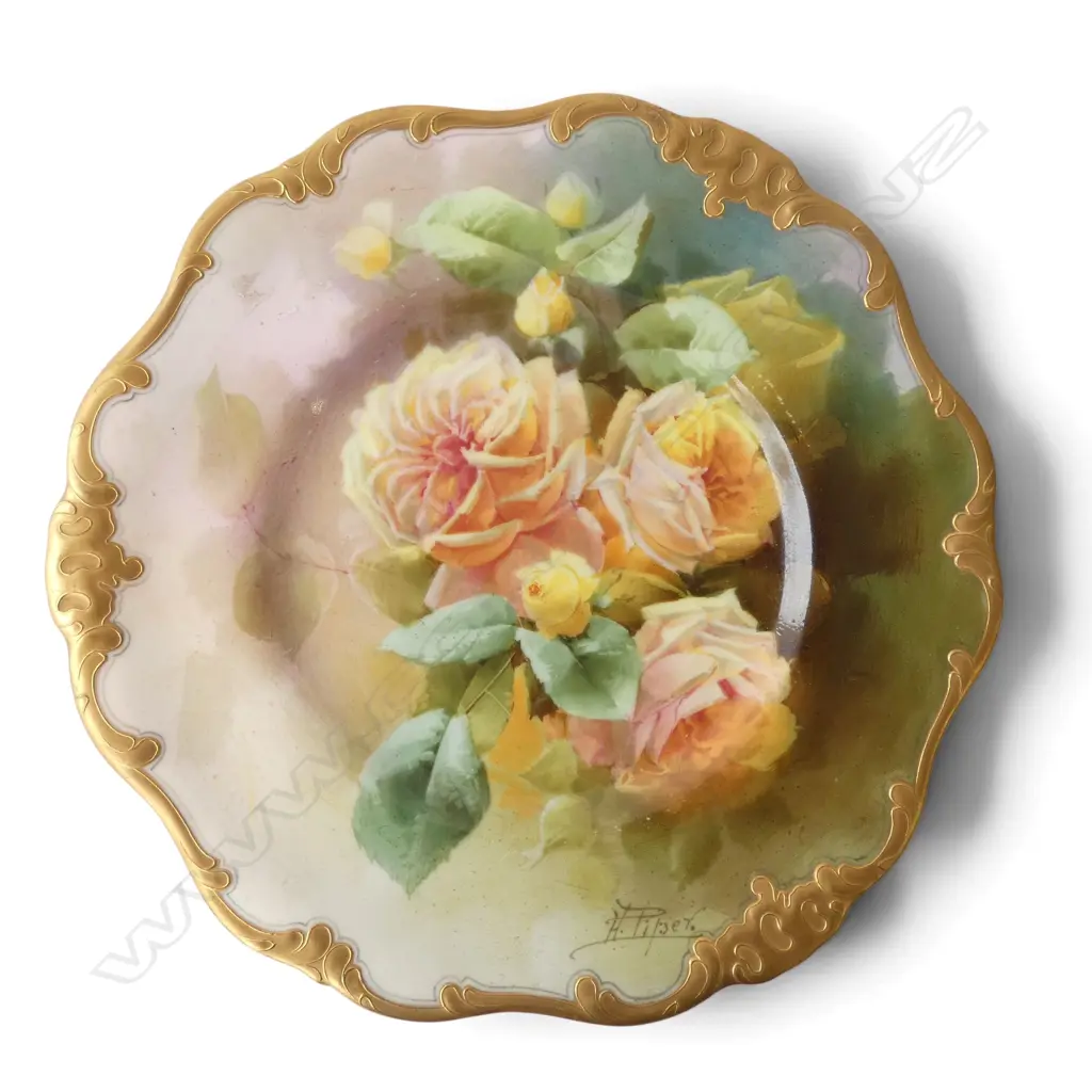 ROYAL DOULTON HAND-PAINTED ROSE CABINET PLATE signed H. Piper Image 1++