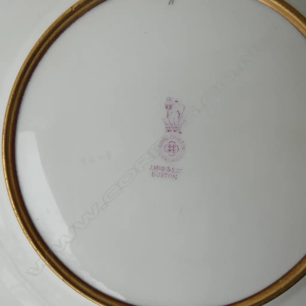 ROYAL DOULTON HAND-PAINTED ROSE CABINET PLATE signed H. Piper Image 1++