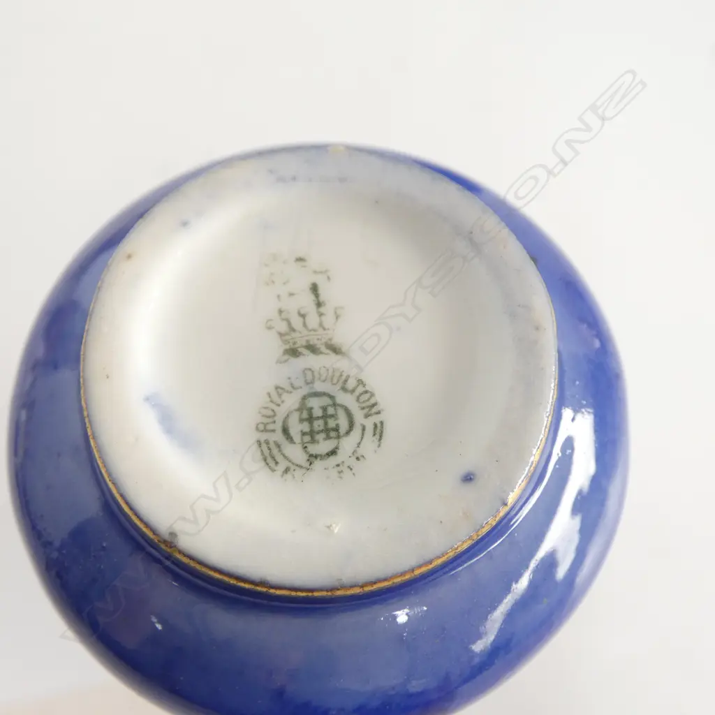 2 ROYAL DOULTON BLUE CHILDREN MINI VASE, H.90/100mm Image 1++
