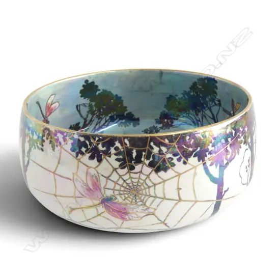 VINTAGE GRIMWADES BYZANTA  SPIDER WEBB LUSTRE BOWL, H.80, Dia.170mm