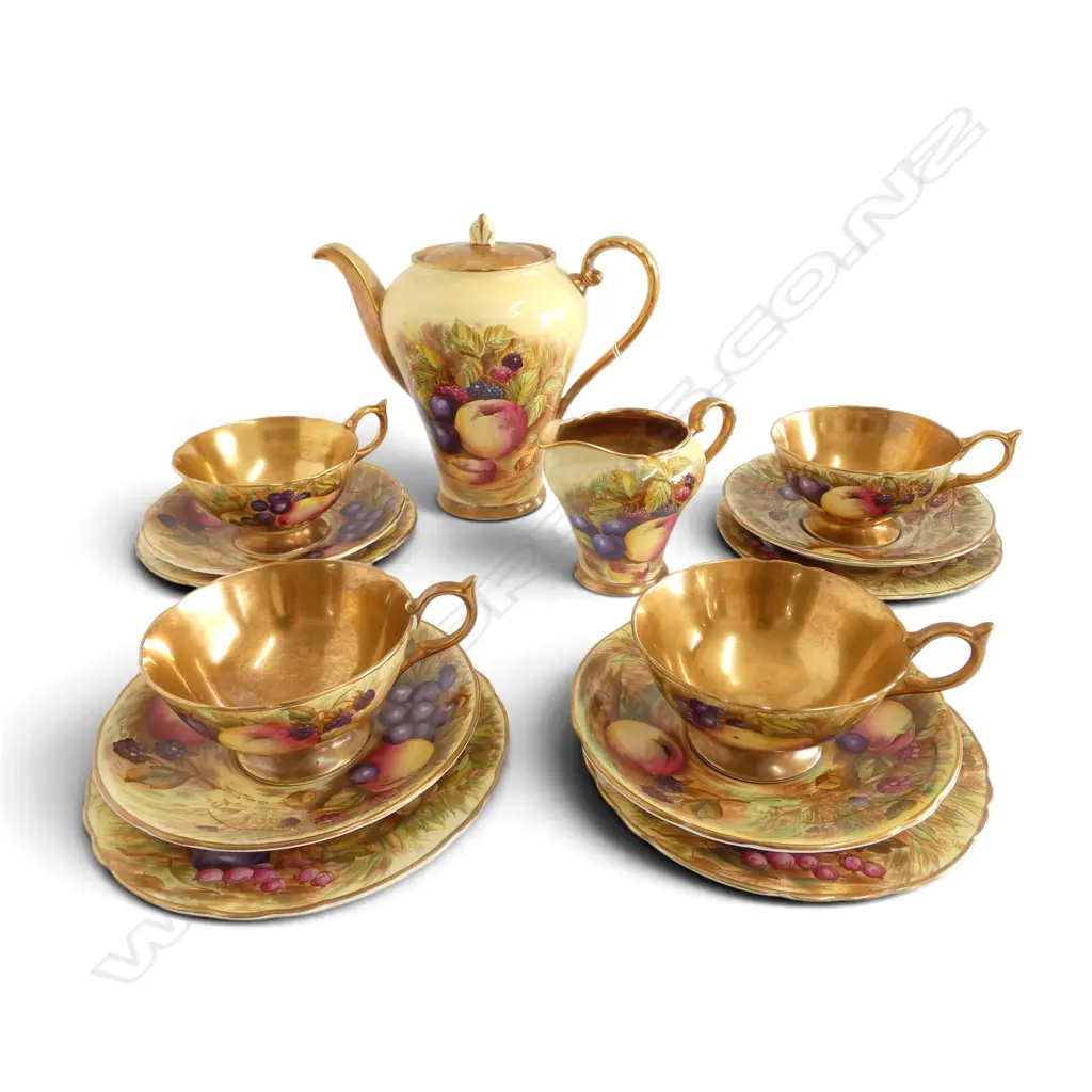 4 PLACE ROYAL AYNSLEY PART TEA SERVICE no sugar, repair to teapot lid H.165mm Image 1++