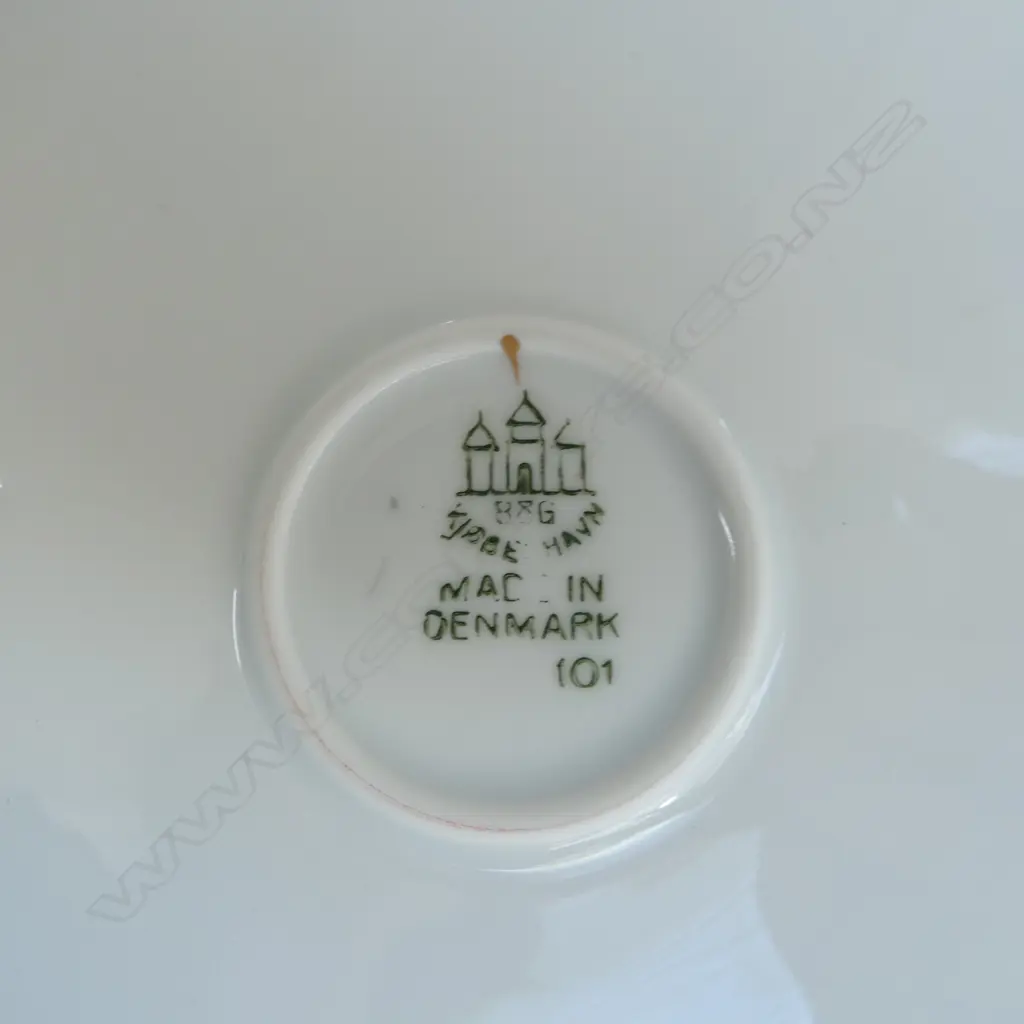 6 PCES ROYAL COPENHAGEN CHINA INCL. BOTTLE w. STOPPER H.240mm Image 1++