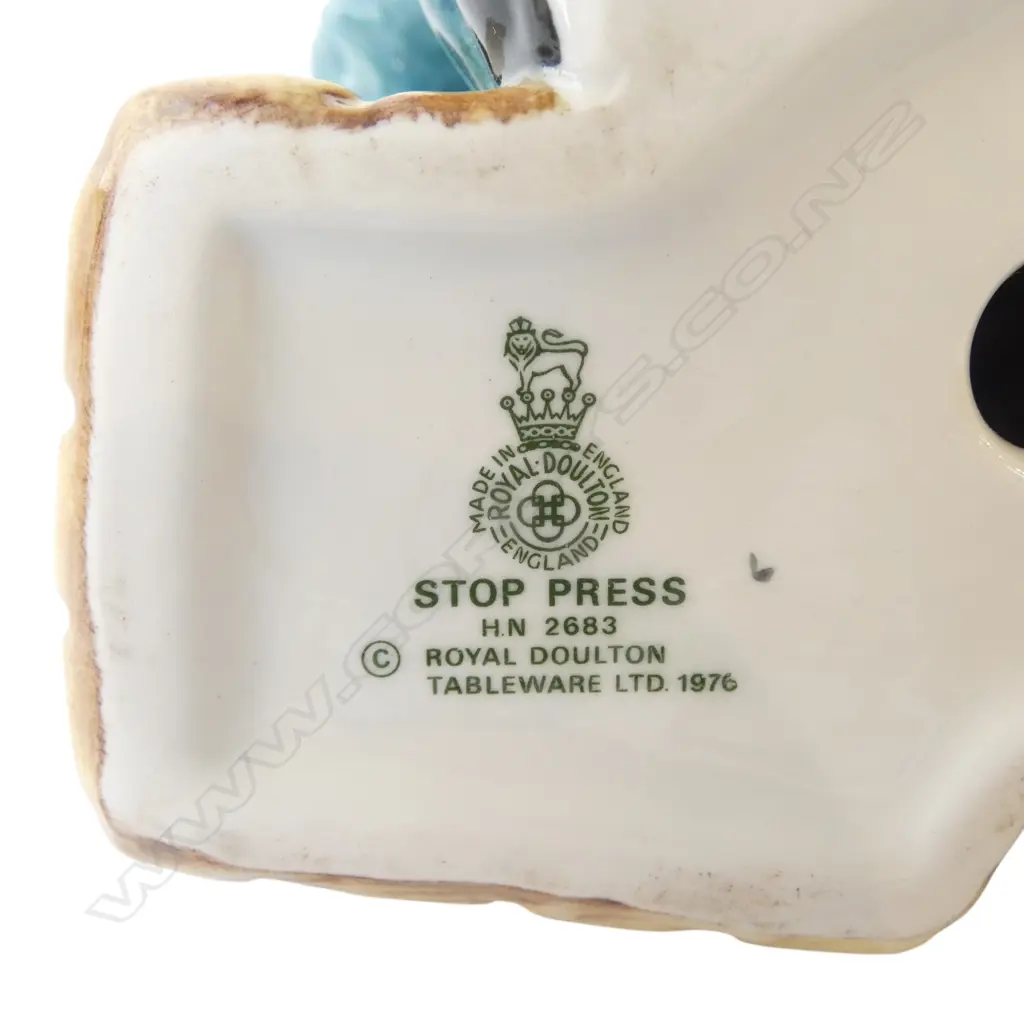 ROYAL DOULTON 'STOP PRESS' H.200mm Image 1++