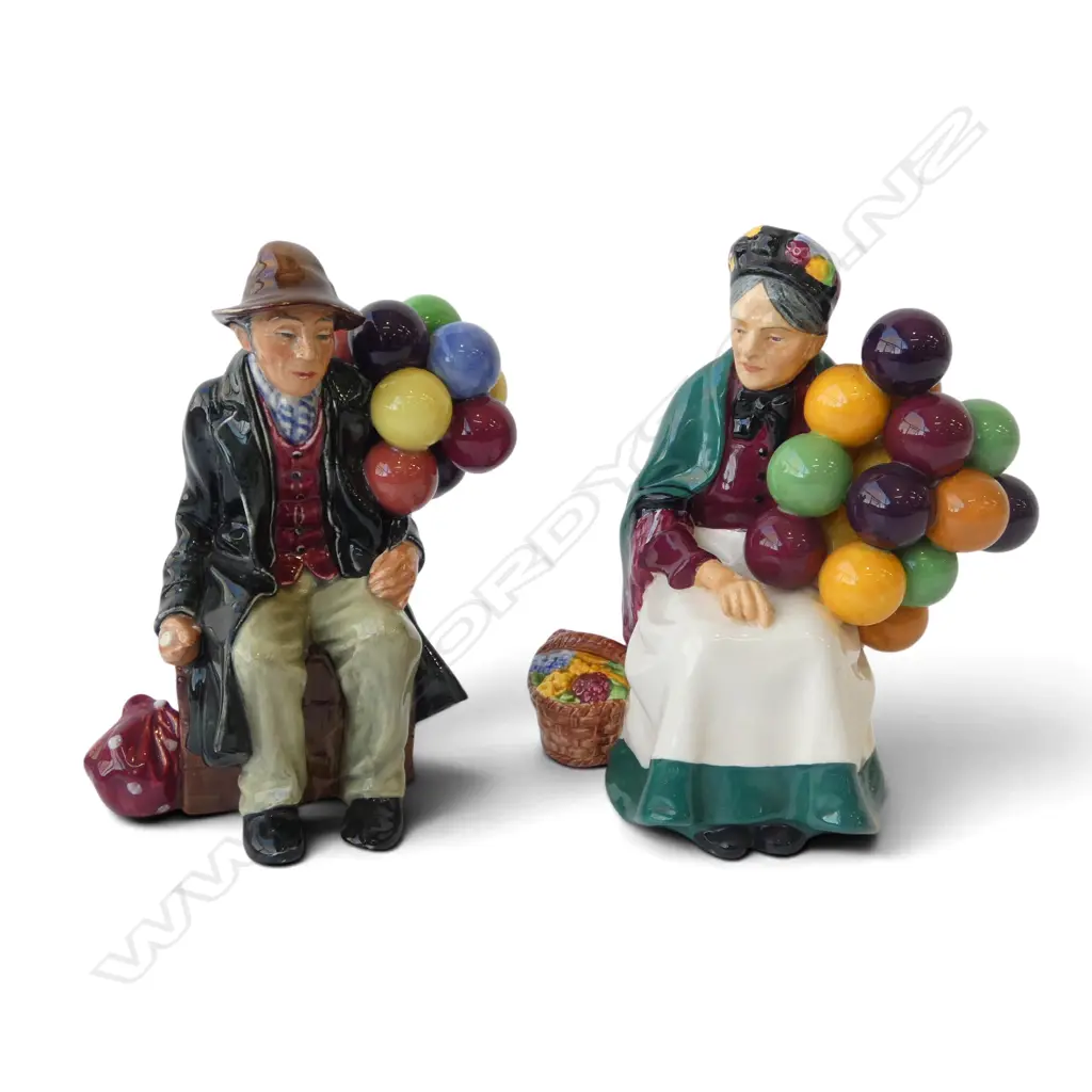 ROYAL DOULTON FIGURINE 'OLD BALLOON SELLER' + 'THE BALLOON MAN' H.180mm Image 1++